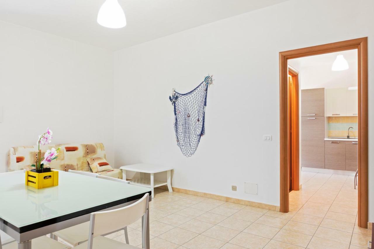 Focallo Seaside Holiday Flat Santa Maria Del Focallo Extérieur photo