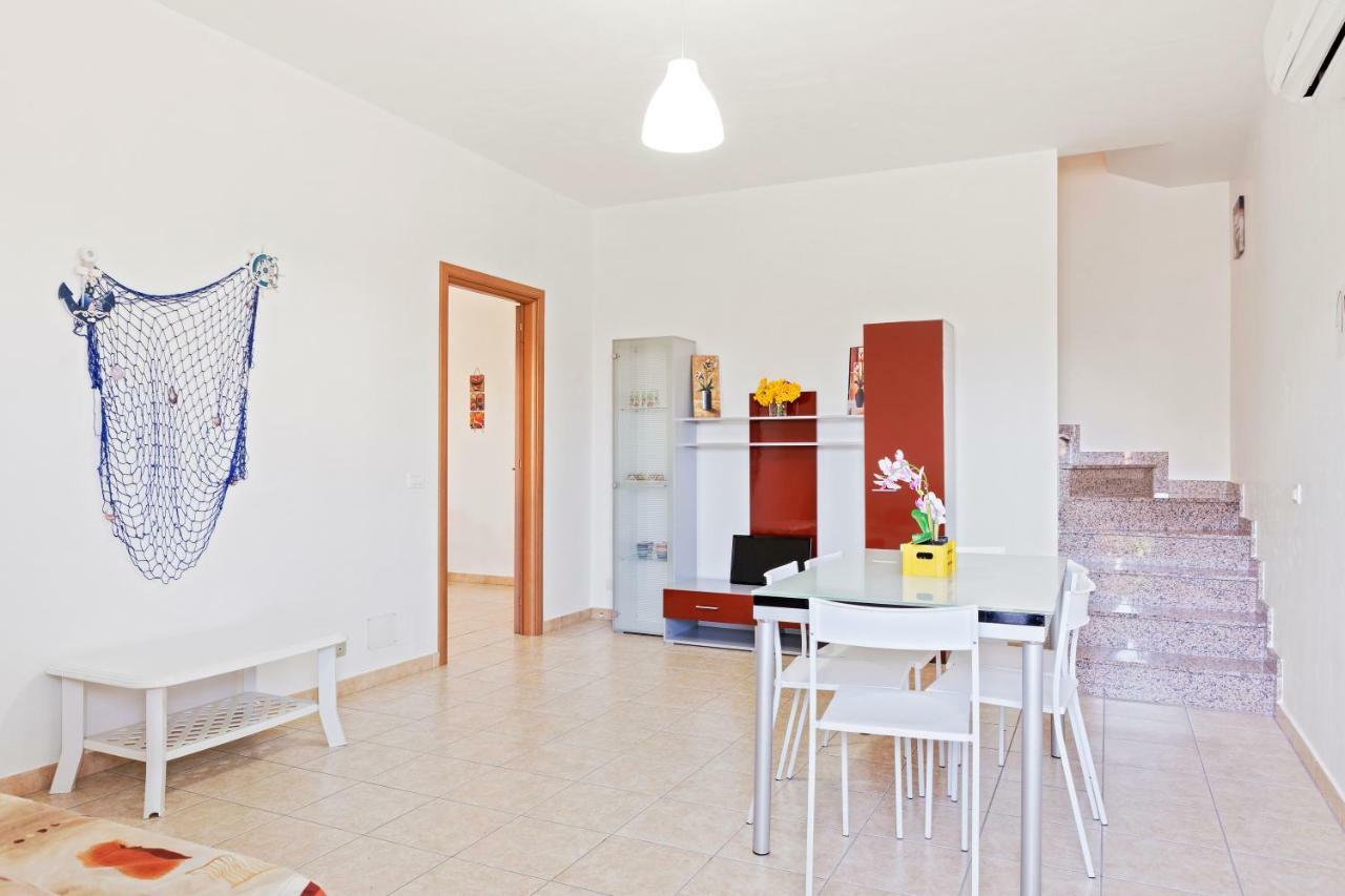 Focallo Seaside Holiday Flat Santa Maria Del Focallo Extérieur photo